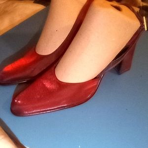 Kenneth Cole Women's Italian Dress Shoe Size 9 Color Maroon